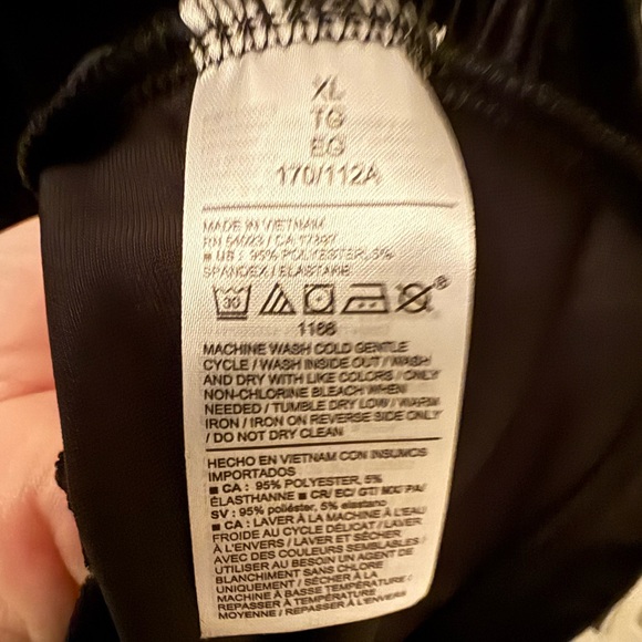 Old Navy Off-the-Shoulder Ruched Velvet Mini Dress Black Size XL NWT party - Picture 8 of 9